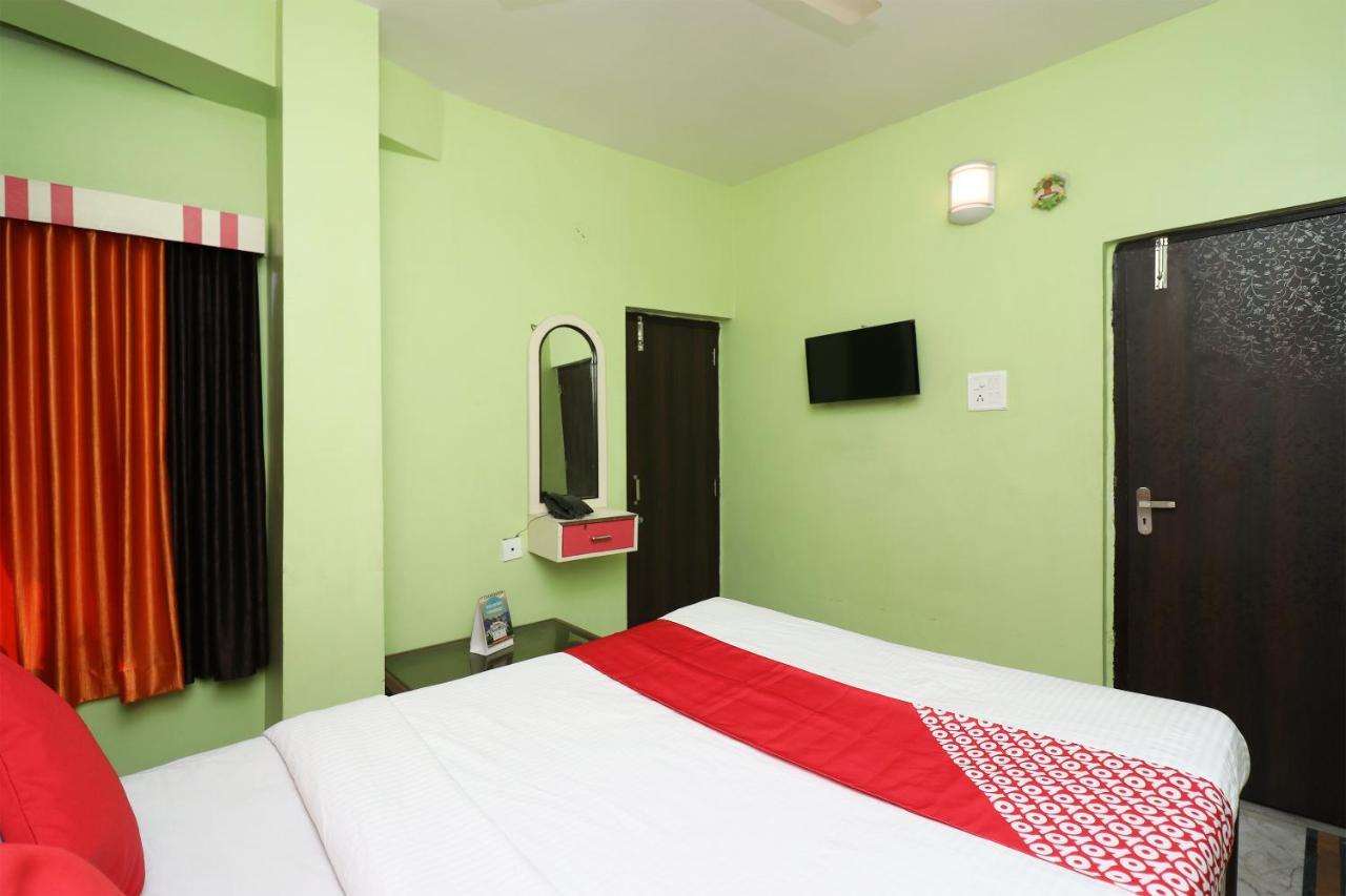 Oyo 12803 Moon Light Hotel Calcutta Eksteriør billede