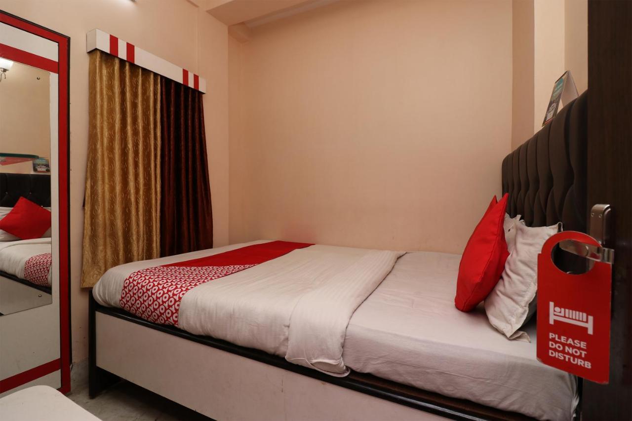 Oyo 12803 Moon Light Hotel Calcutta Eksteriør billede