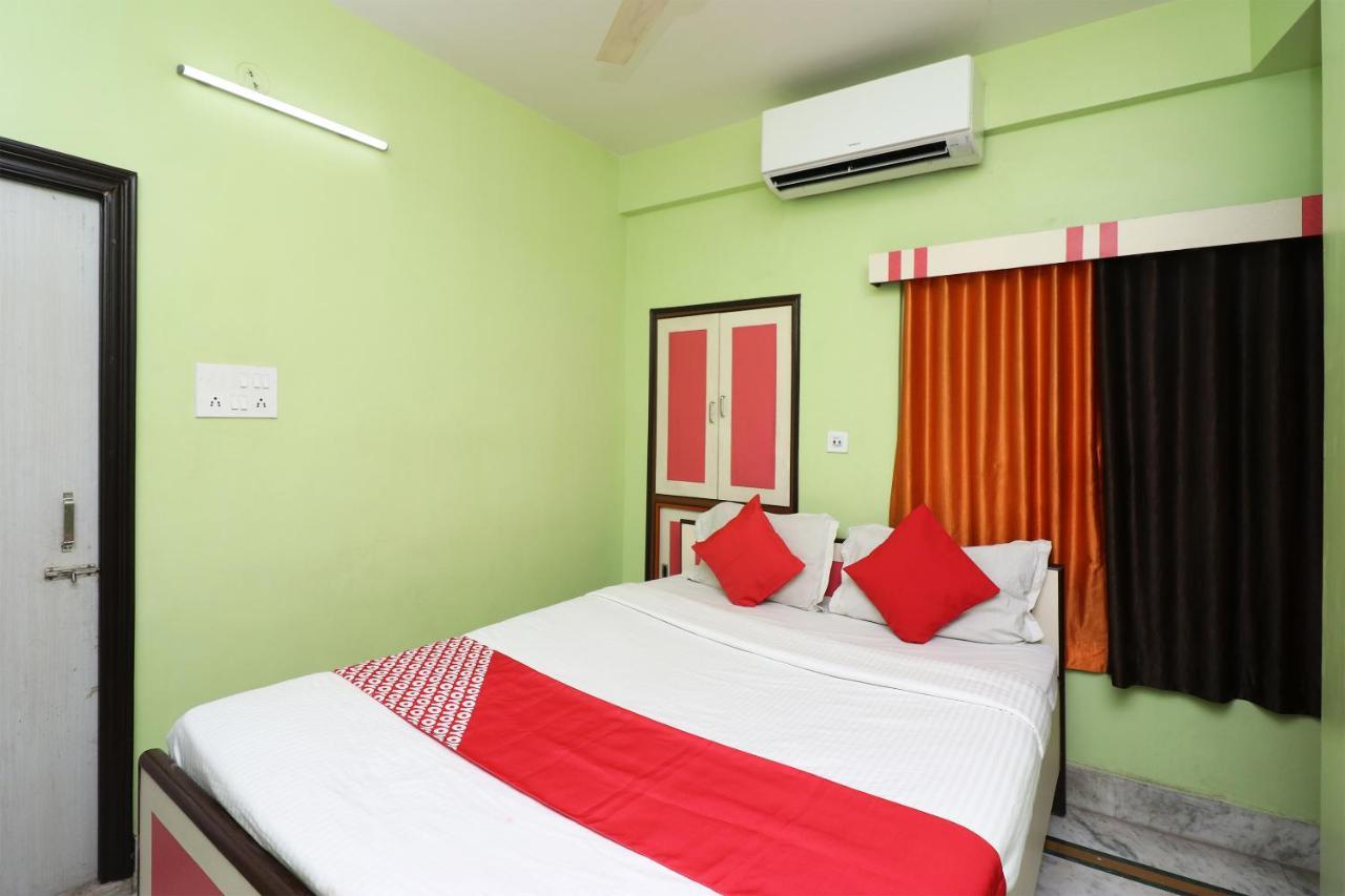 Oyo 12803 Moon Light Hotel Calcutta Eksteriør billede