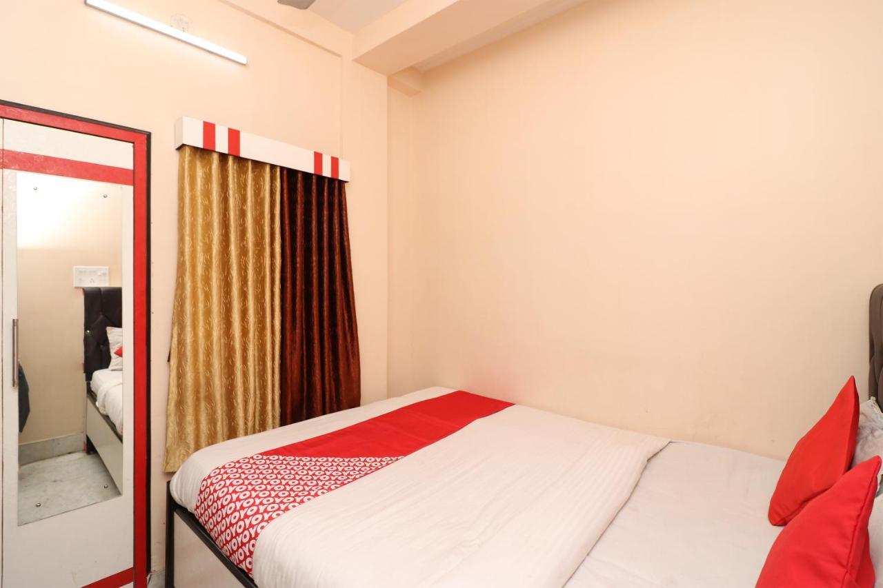 Oyo 12803 Moon Light Hotel Calcutta Eksteriør billede